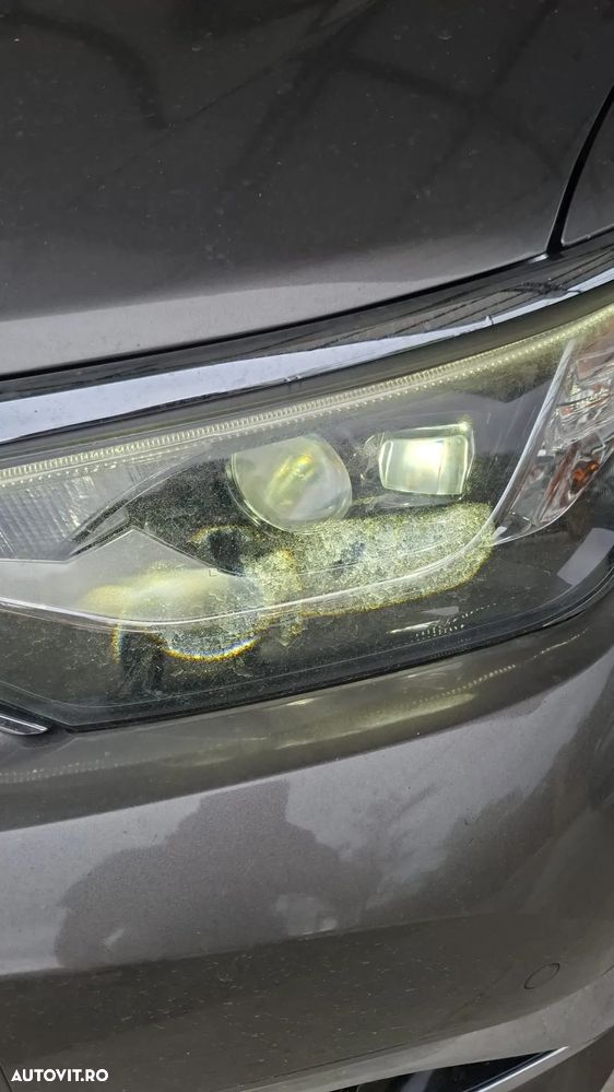 Toyota Auris 1.8 L VVT-i Hybrid Sol - 3