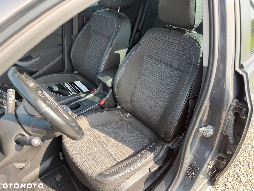 Opel Astra 1.6 CDTI Executive - 10