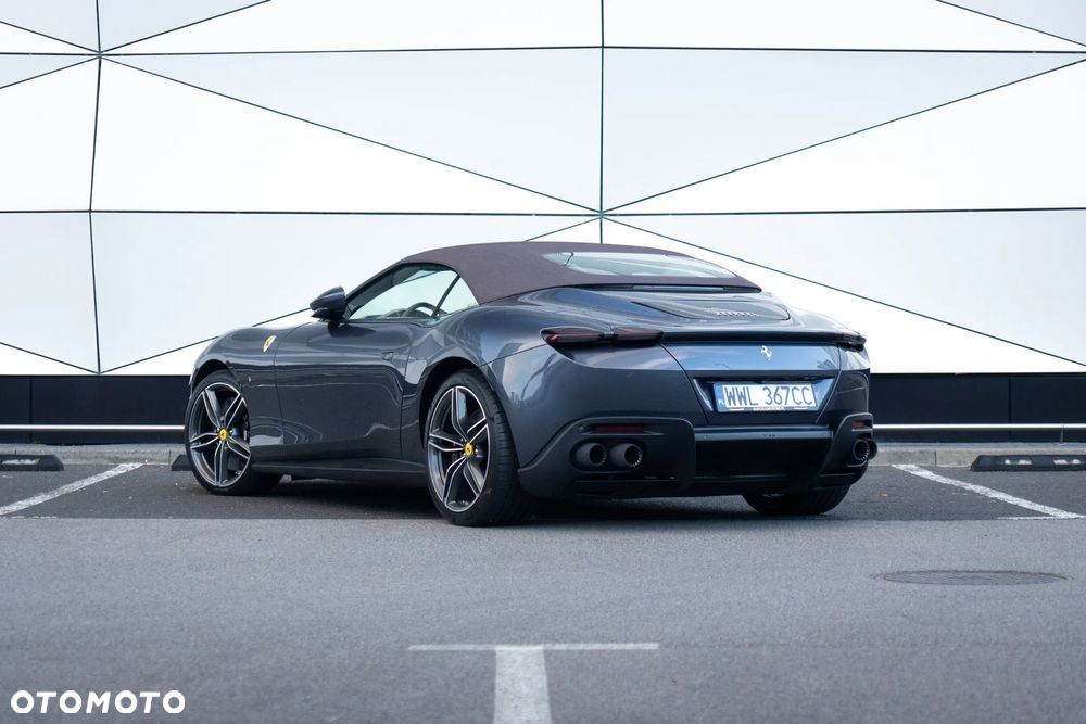 Ferrari Roma Spider 2025