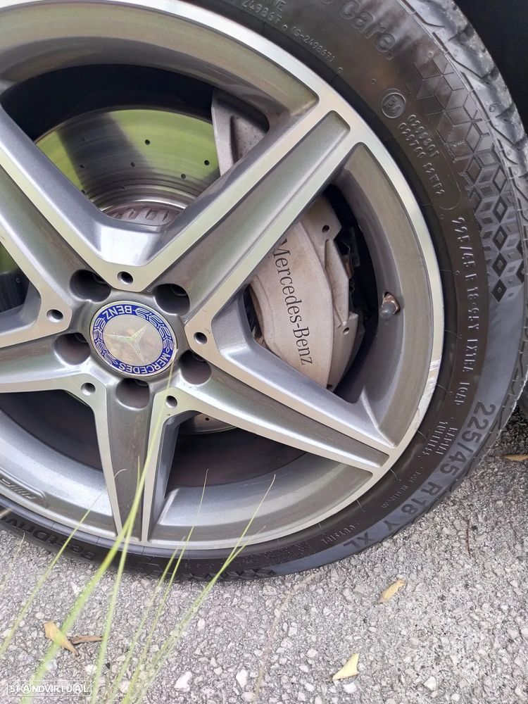 Mercedes-Benz C 300 h AMG Line - 24