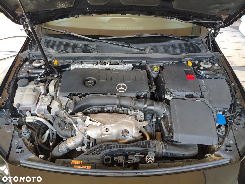 Mercedes-Benz CLA 220 AMG Line 7G-DCT - 12