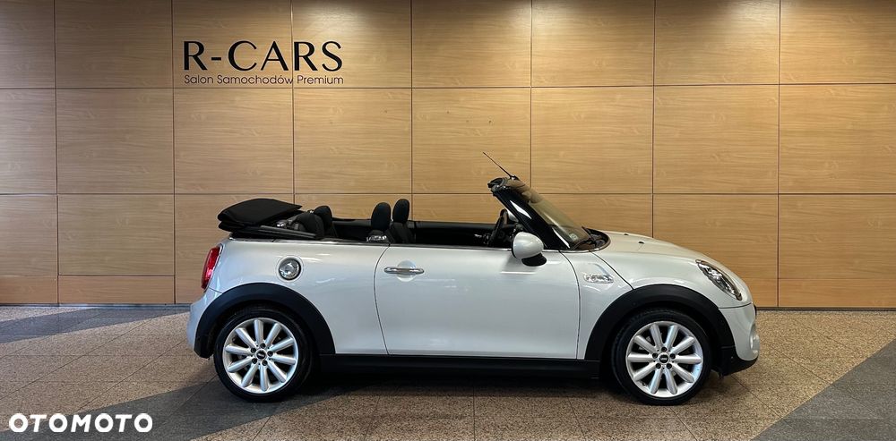 MINI Cooper S Sidewalk - 2