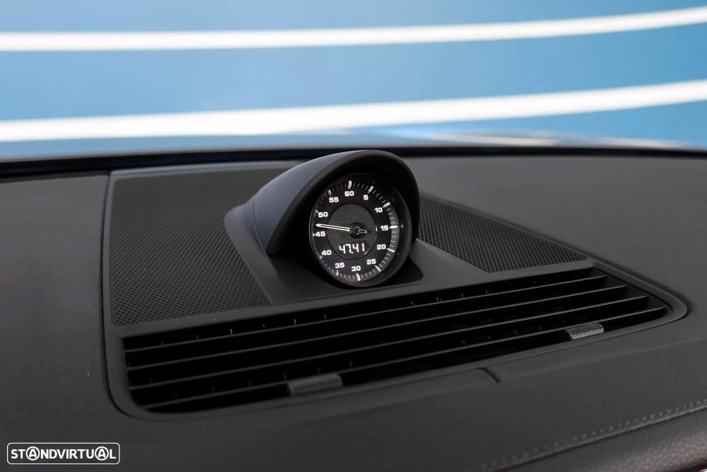 Porsche Panamera 4 E-Hybrid - 15