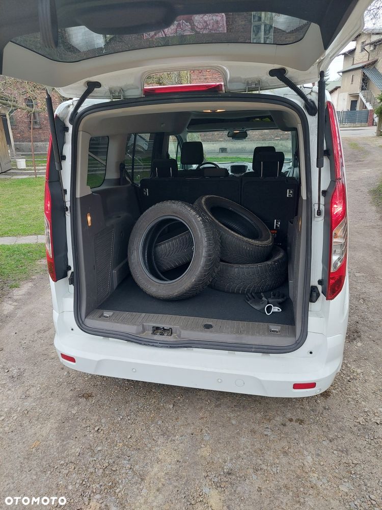 Ford Tourneo Connect Grand - 8