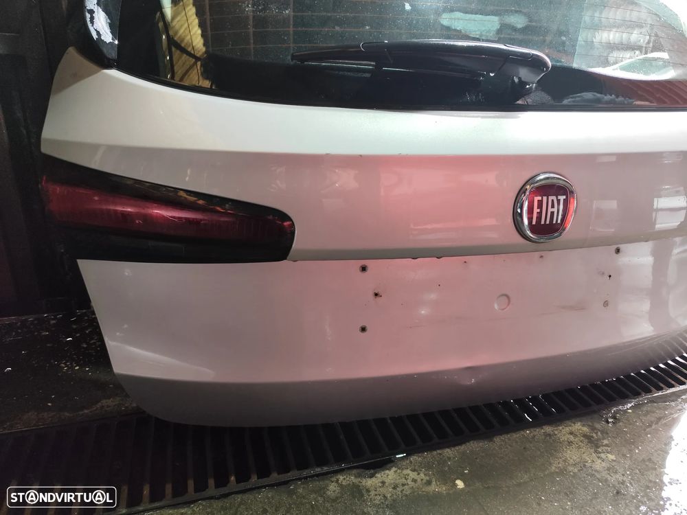 Fiat Tipo Carrinha / TAMPA DA MALA - M338 - 4