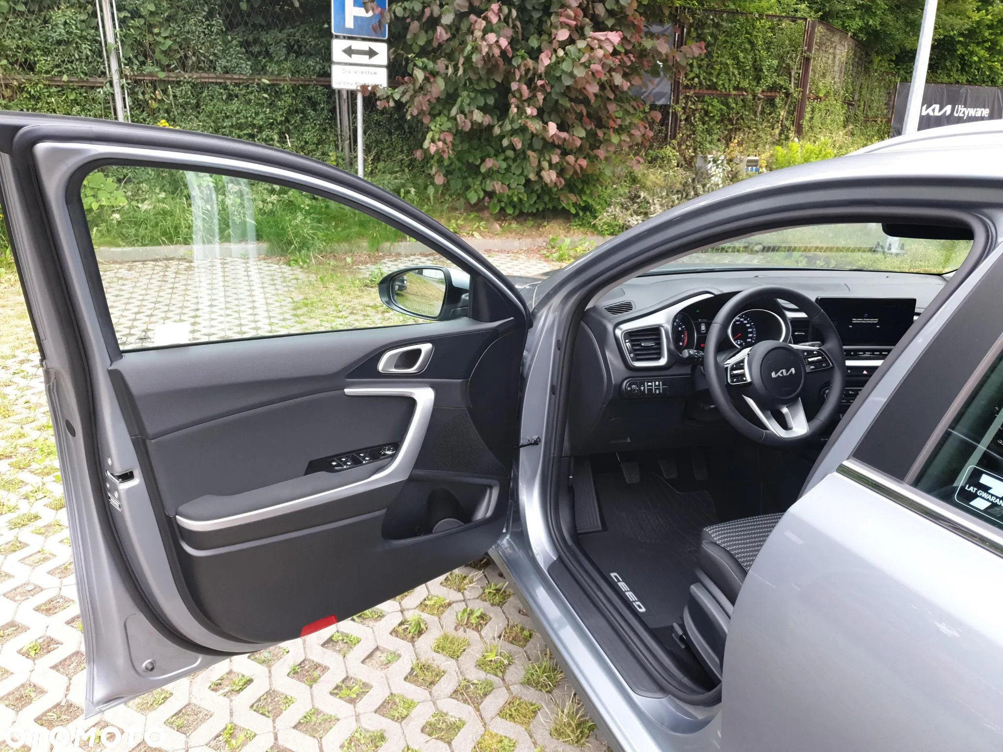 Kia Ceed 1.5 T-GDI M - 13