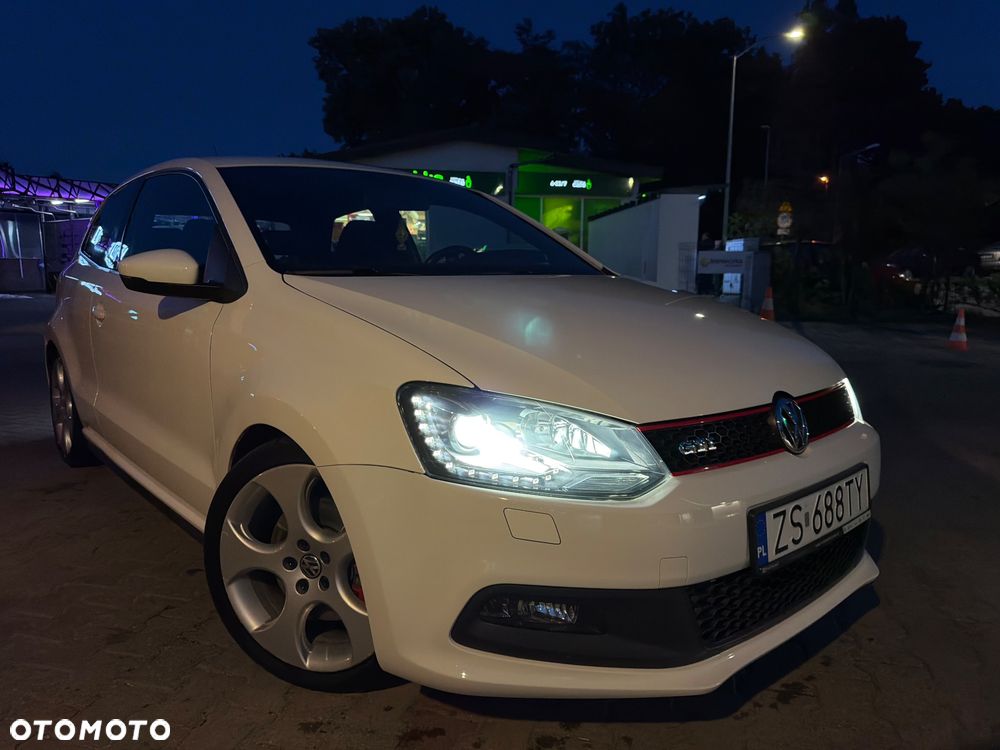 Volkswagen Polo - 4