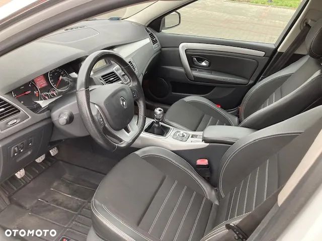 Renault Laguna dCi 110 FAP Limited - 12