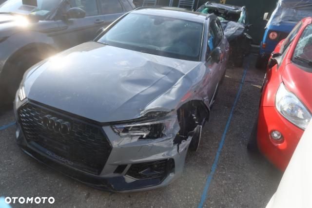Audi RS4 Avant Avant quattro tiptronic - 2