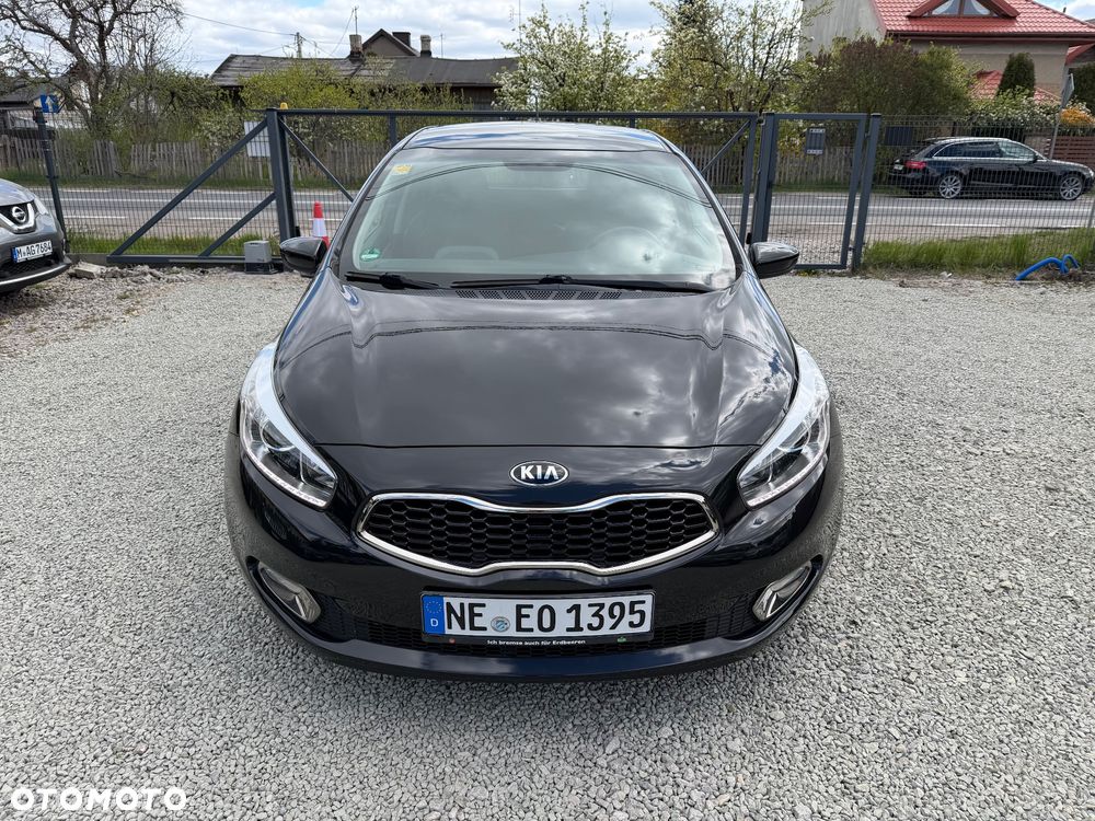 Kia Ceed 1.4 CVVT ISG Dream Team Edition - 2