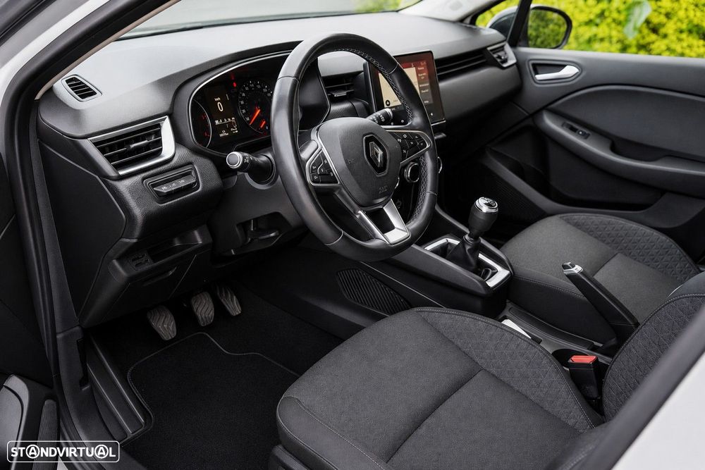 Renault Clio - 8