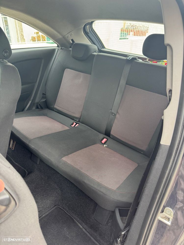 Opel Corsa 1.2 - 8