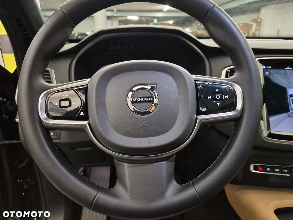 Volvo XC 90 T8 AWD Plug-In Hybrid Ultimate Bright 7os - 24
