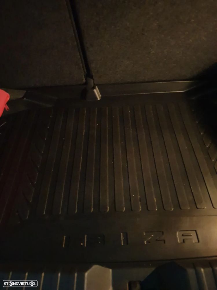 SEAT Ibiza 1.6 TDI Xcellence - 24