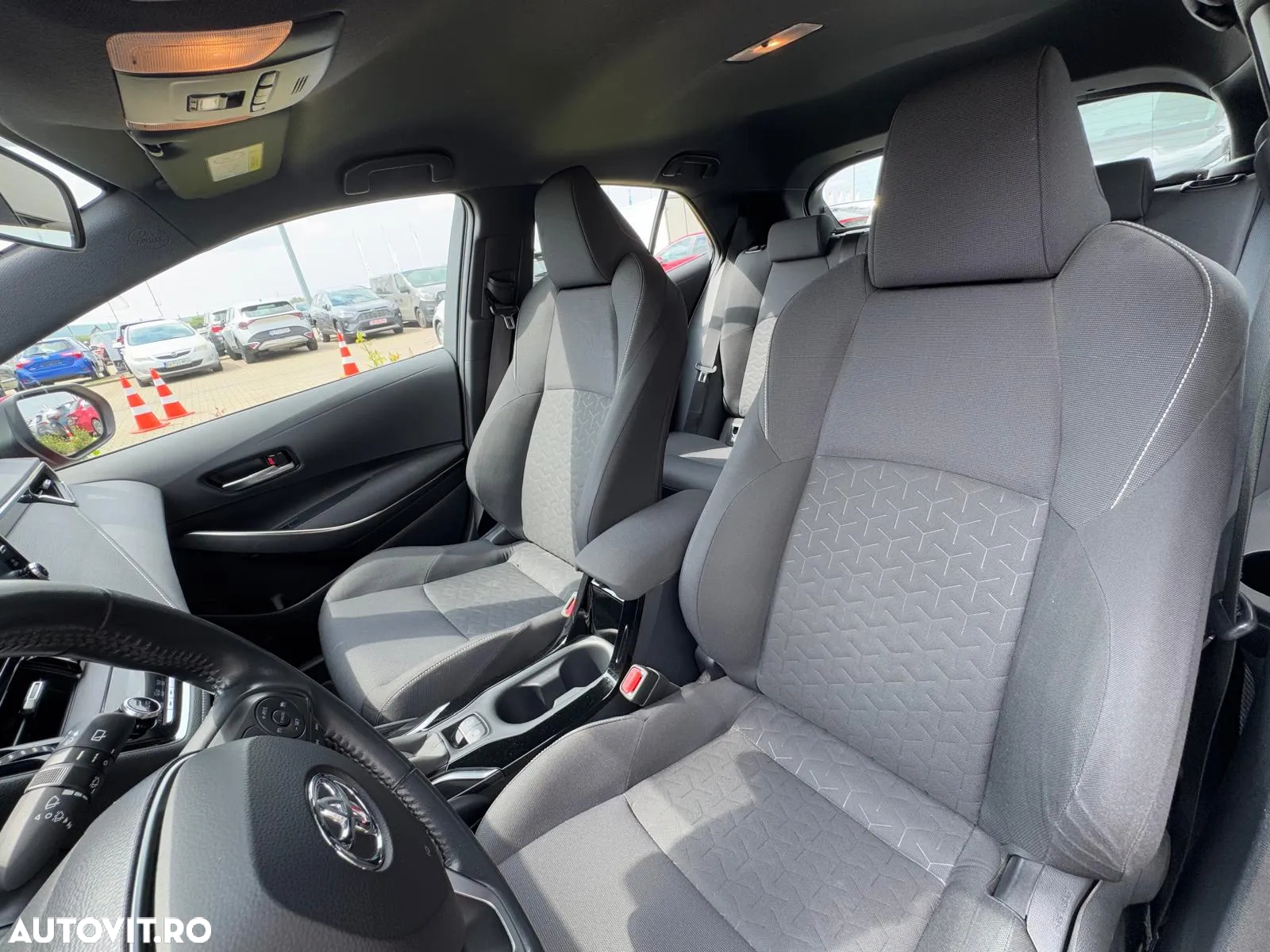 Toyota Corolla 1.8 HSD Eco - 14