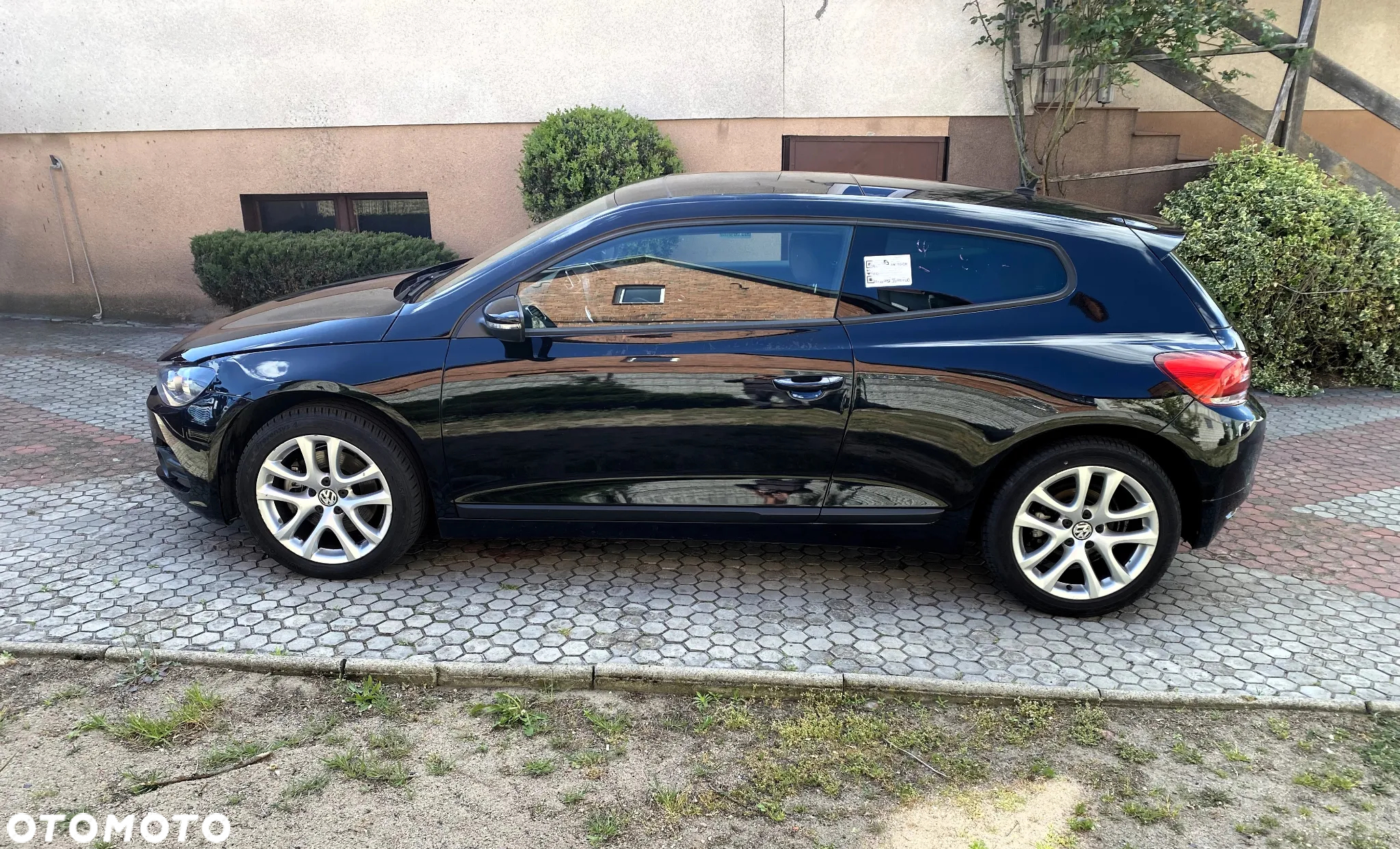 Volkswagen Scirocco 2.0 TDI DSG Edition - 4