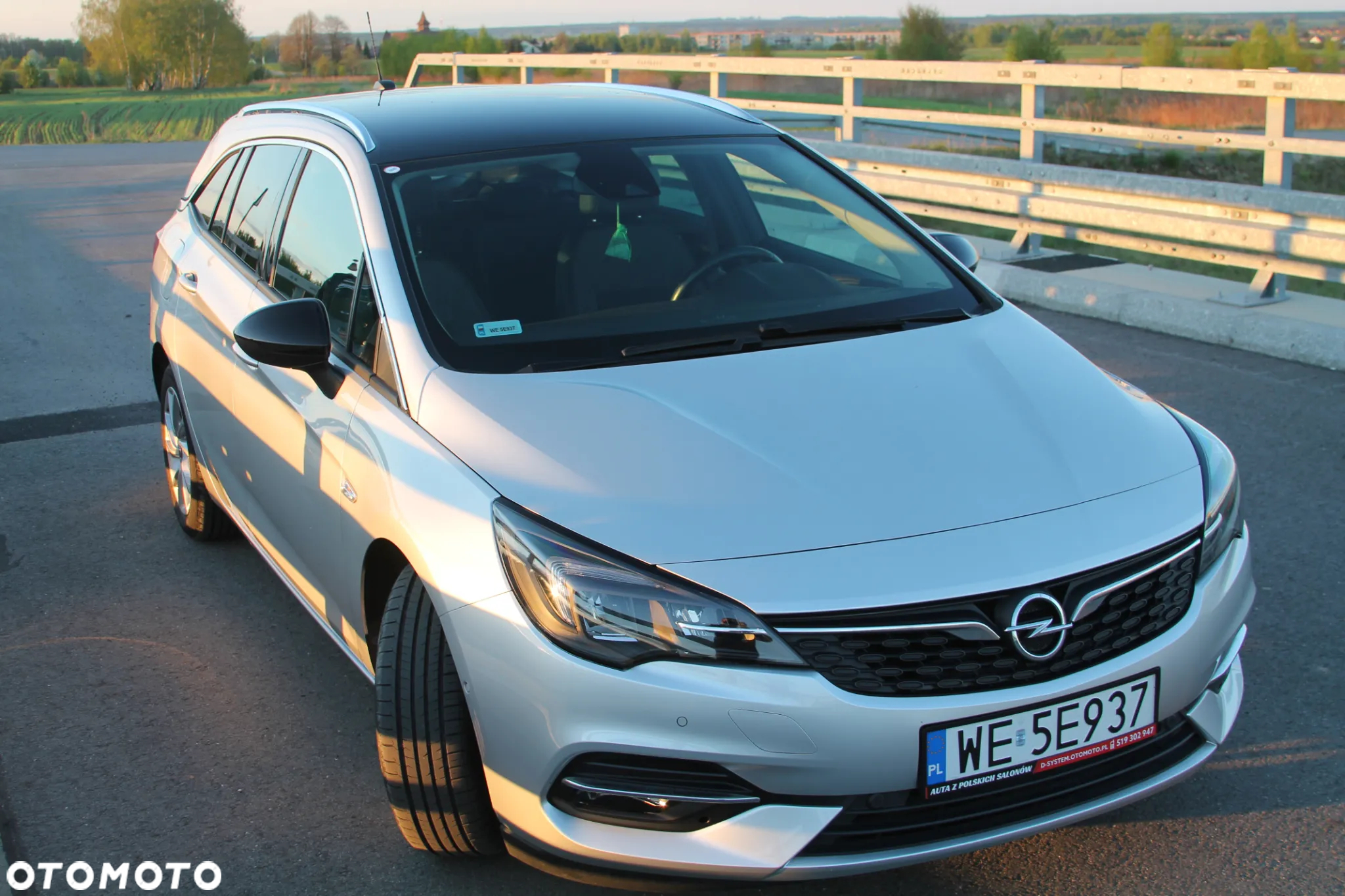 Opel Astra V 1.2 T Elegance S&S - 6