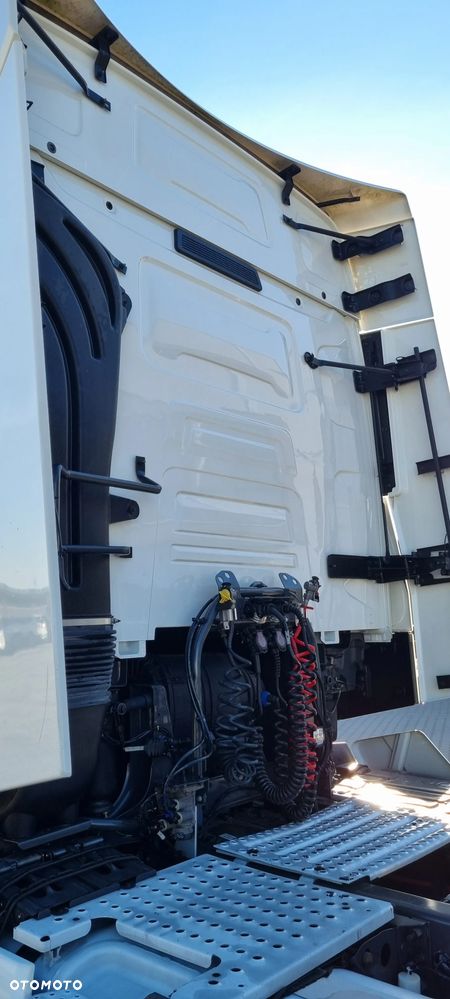 Renault T480 - 16