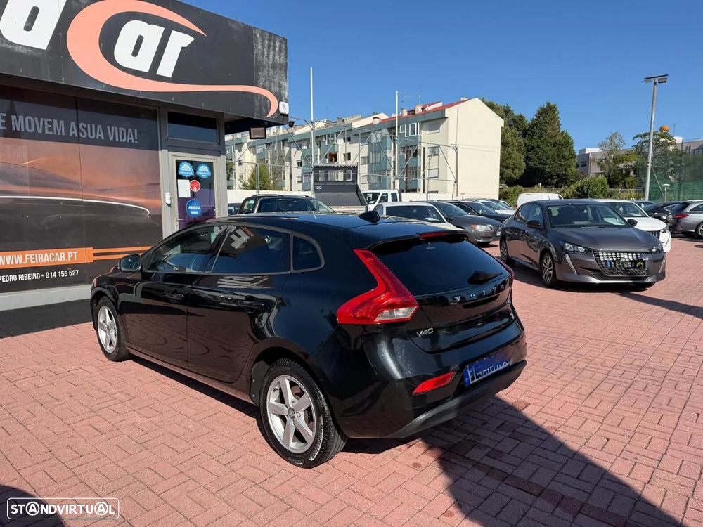 Volvo V40 2.0 D2 Momentum - 38