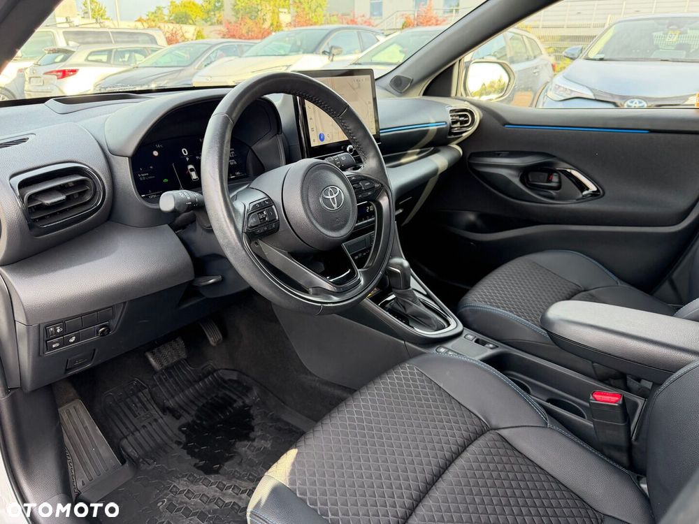 Toyota Yaris 2024 photo 4