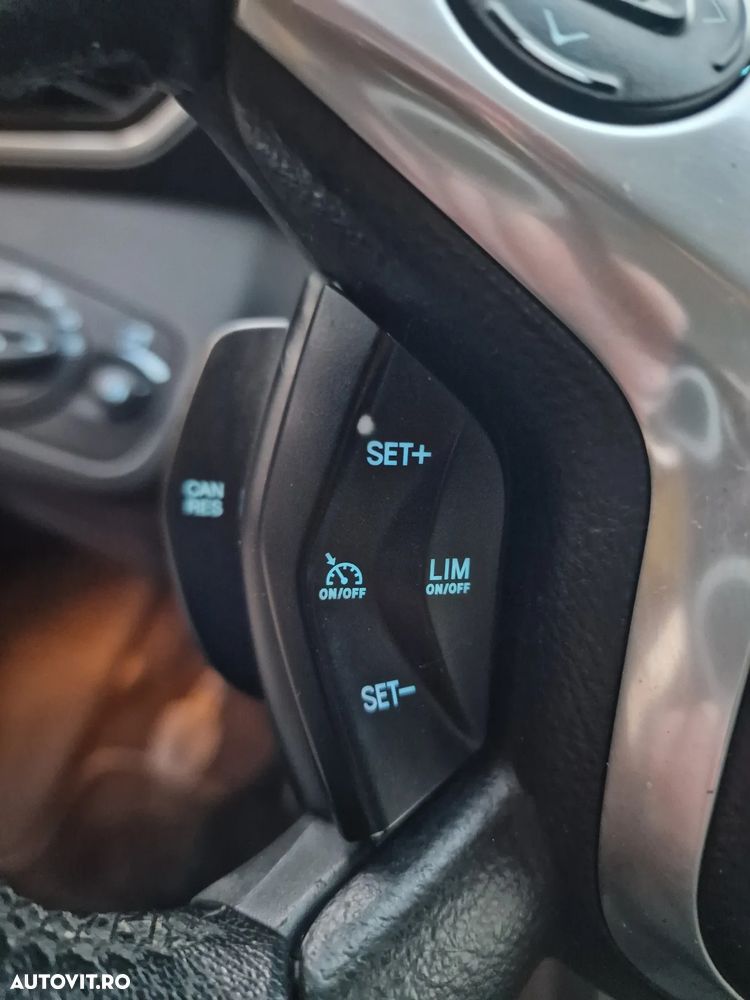 Ford Kuga 2.0 TDCi 4x4 Titanium - 13