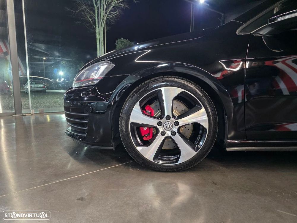 VW Golf 2.0 TSi GTi Performance - 22