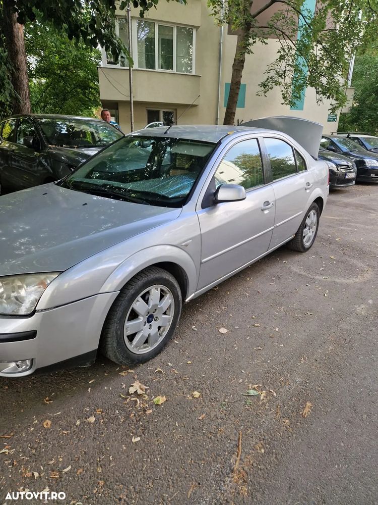 Ford Mondeo 2.0TDI Ambiente - 2