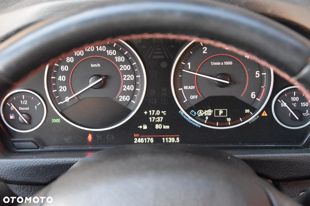 BMW Seria 3 320d Sport Line - 33