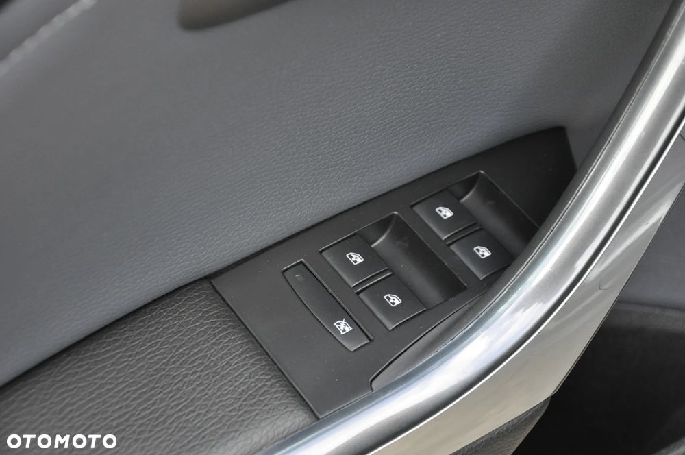 Opel Astra 1.6 CDTI DPF ecoFLEX Start/Stop Exklusiv - 11