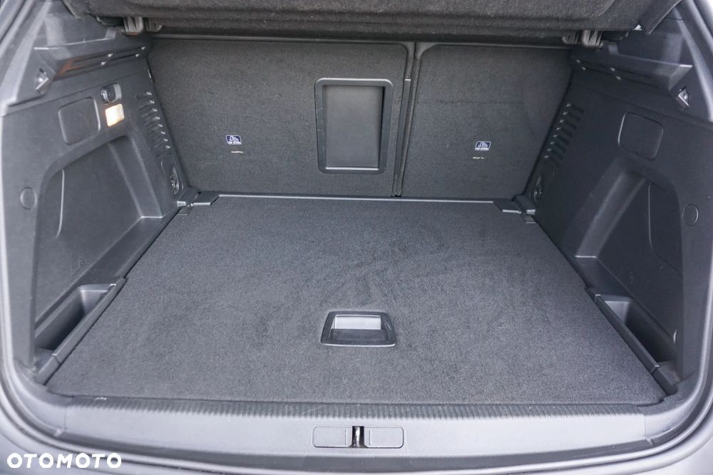 Peugeot 3008 1.2 PureTech Allure Pack S&S EAT8 - 33