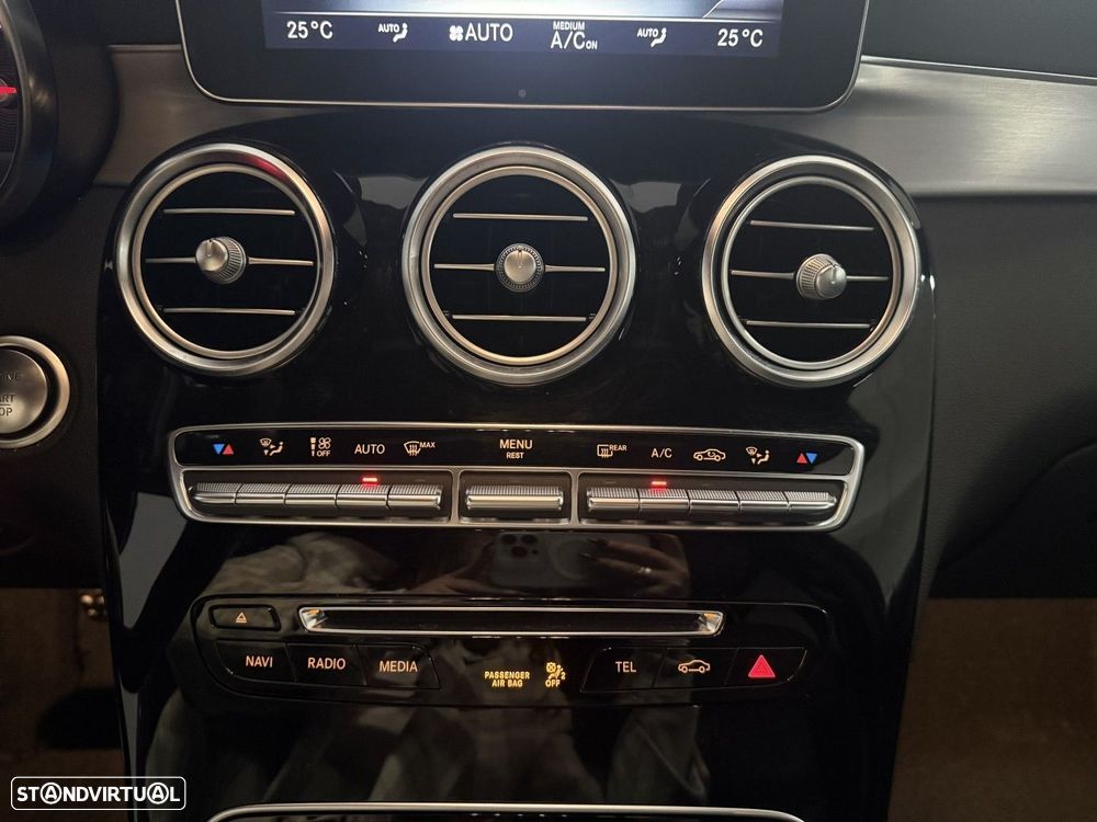 Mercedes-Benz GLC 250 d Coupe 4Matic 9G-TRONIC AMG Line - 22