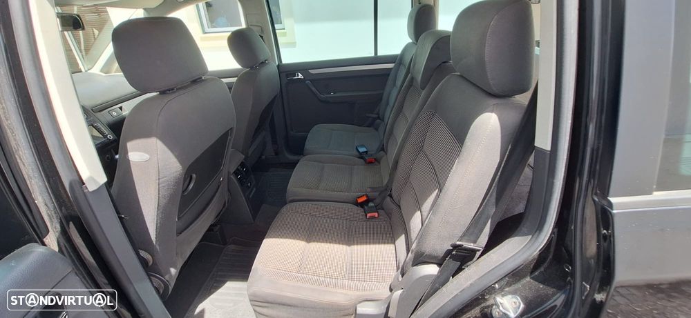 VW Touran 1.9 TDi Highline - 11