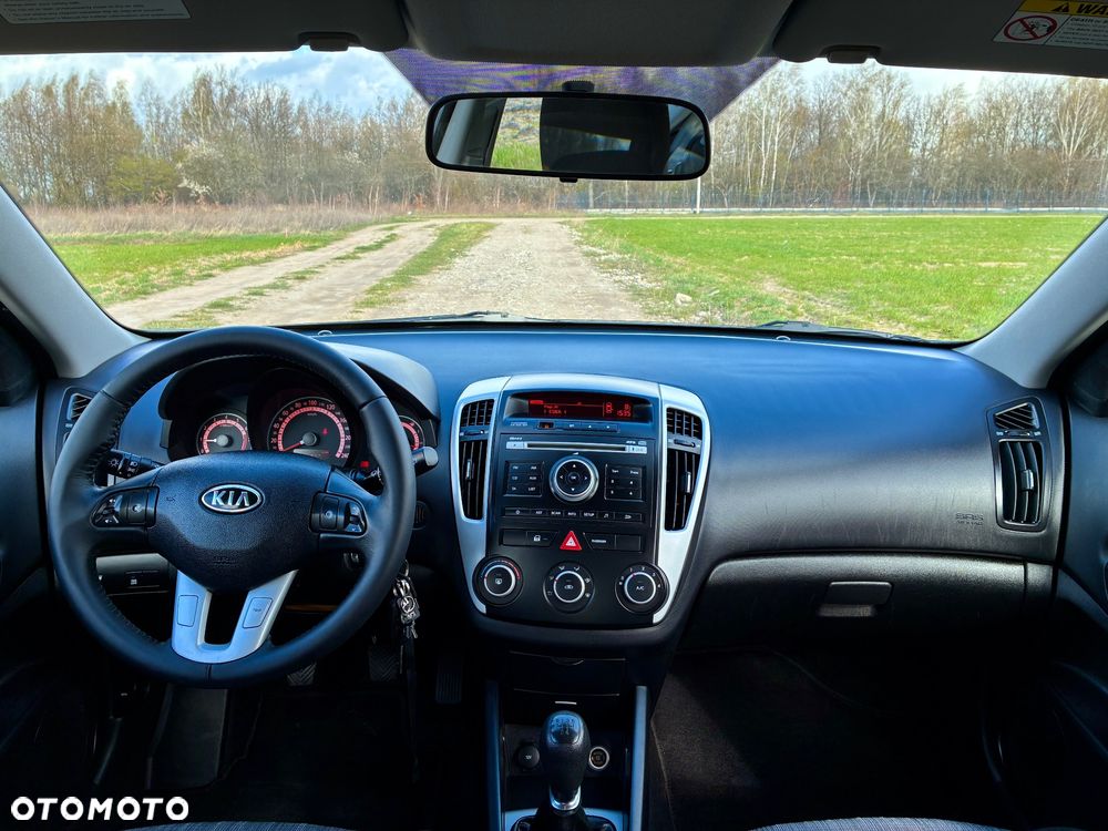 Kia Ceed 1.4 CVVT ISG Vision - 28