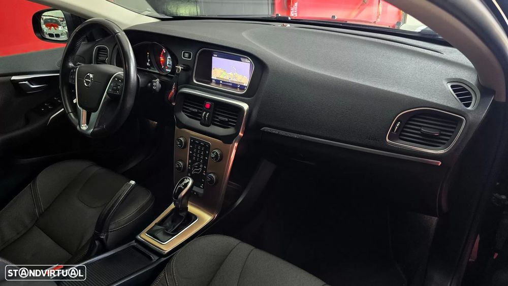Volvo V40 Cross Country 2.0 D2 Momentum Geartronic - 53