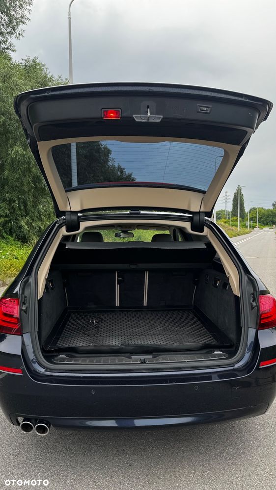 BMW Seria 5 520d xDrive Luxury Line - 4