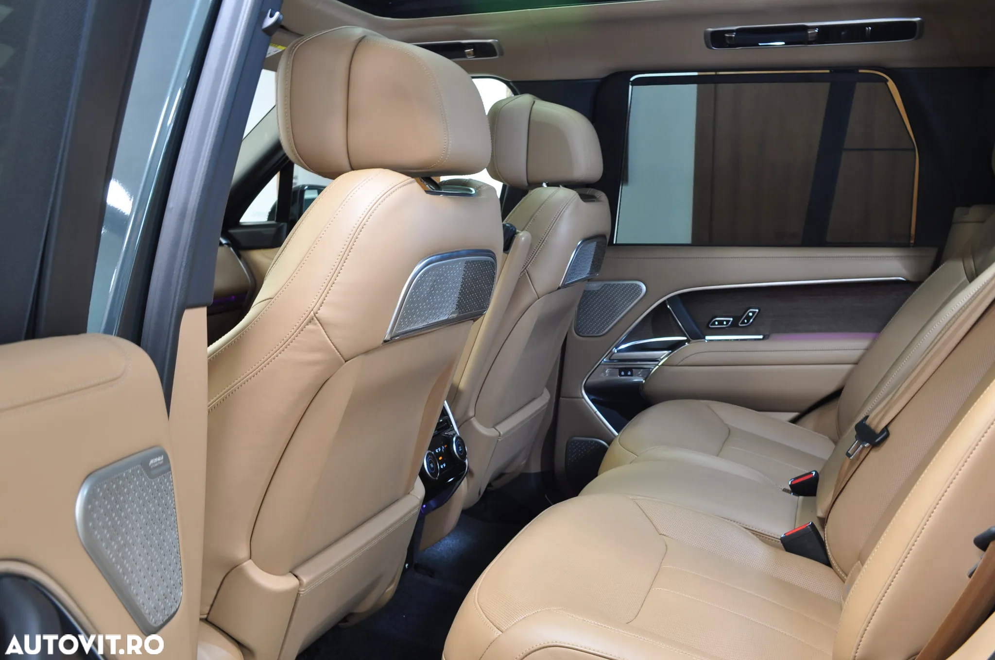 Land Rover Range Rover 3.0 I6 D350 MHEV Autobiography - 12