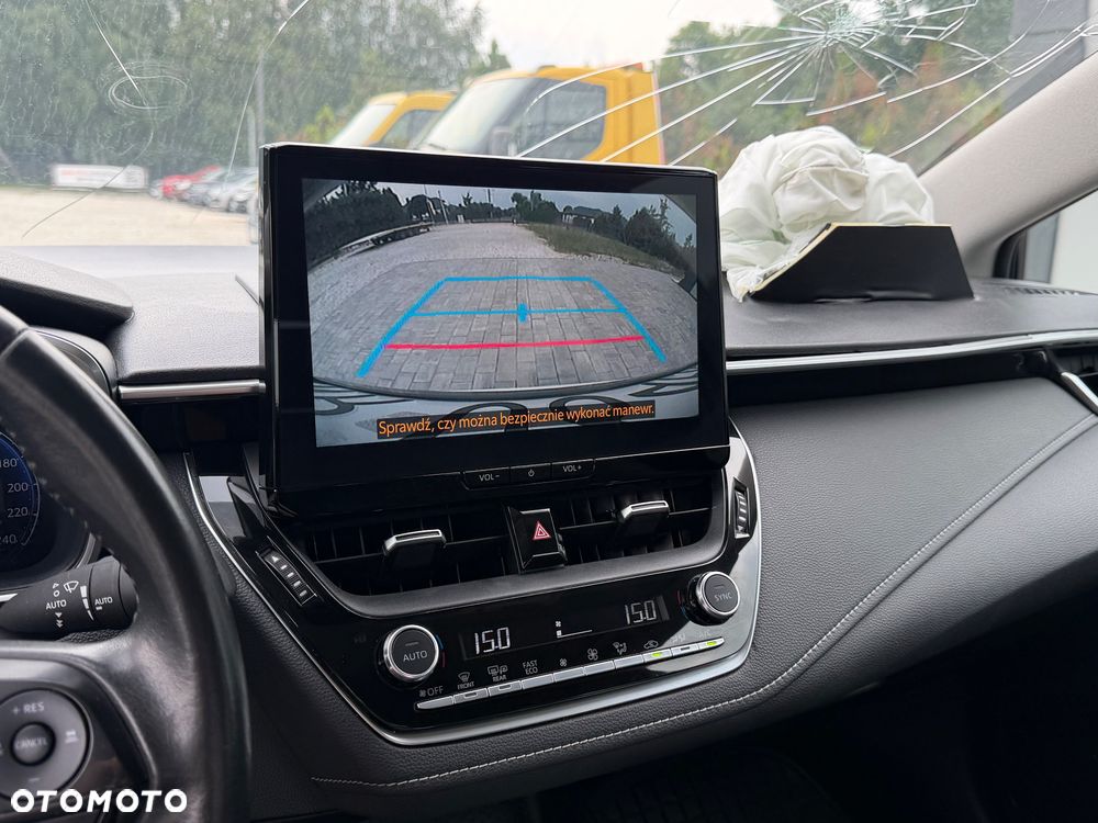 Toyota Corolla 1.8 Hybrid Comfort - 32