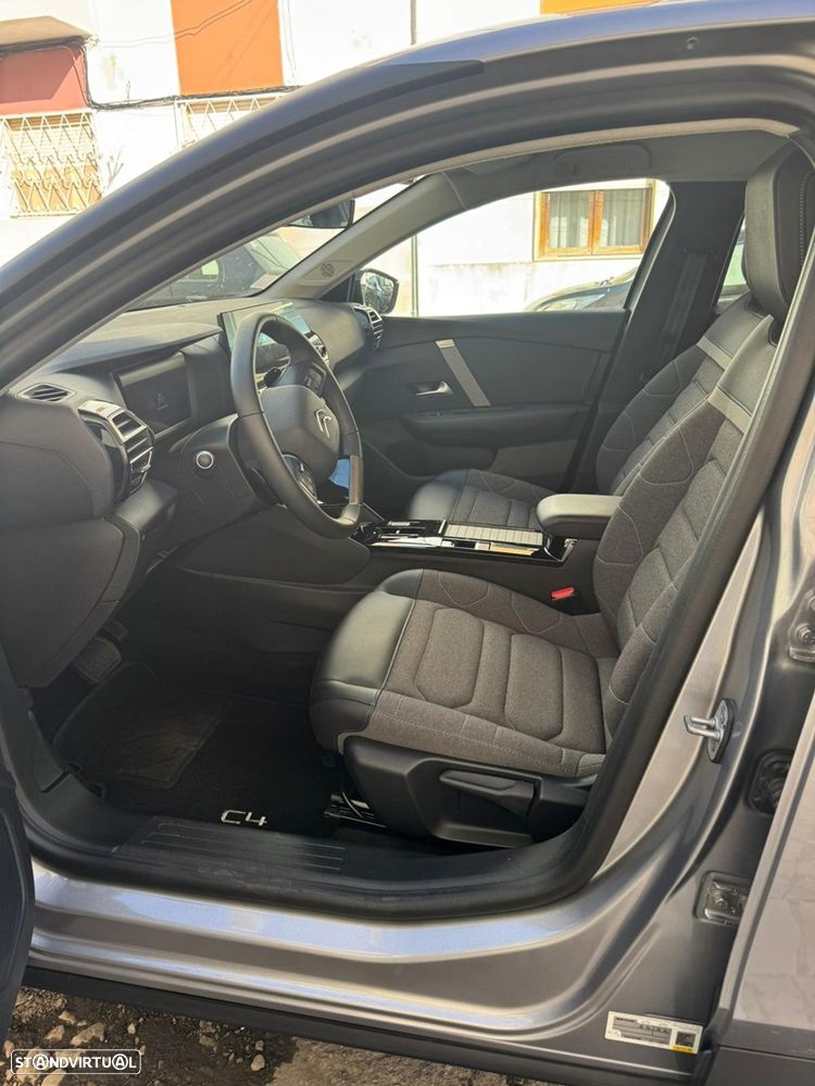 Citroën C4 X 1.2 PureTech Max EAT8 - 10