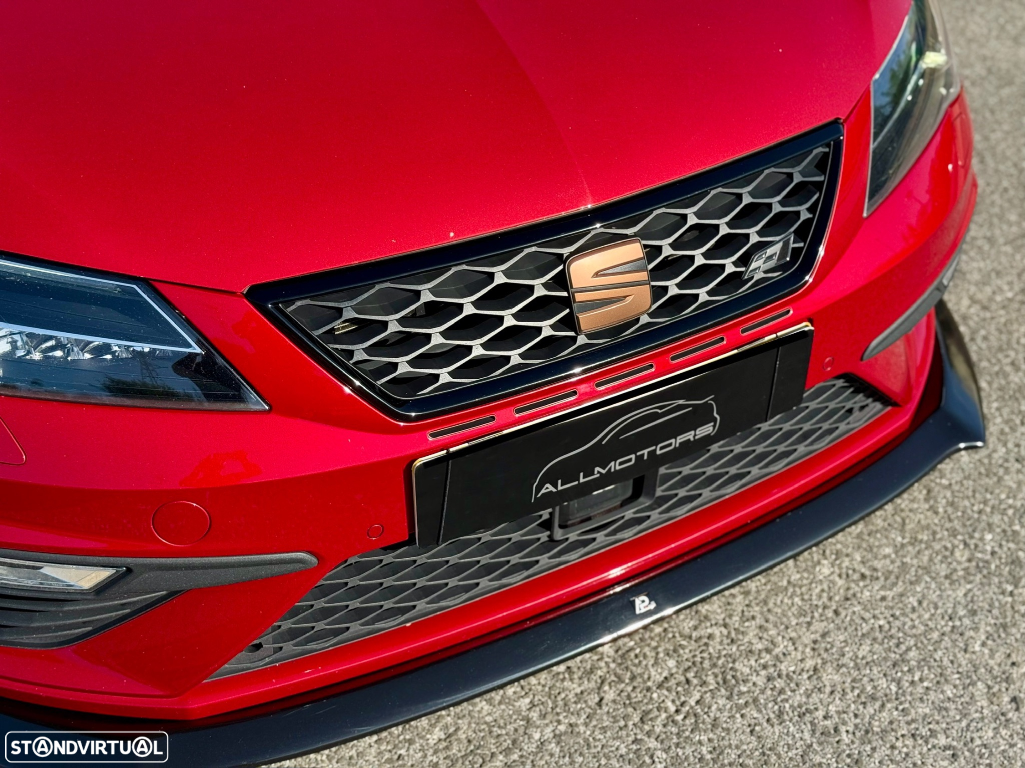 SEAT Leon 2.0 TSI OPF DSG Cupra - 4