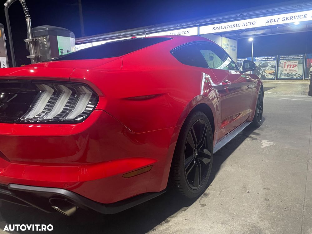 Ford Mustang - 24