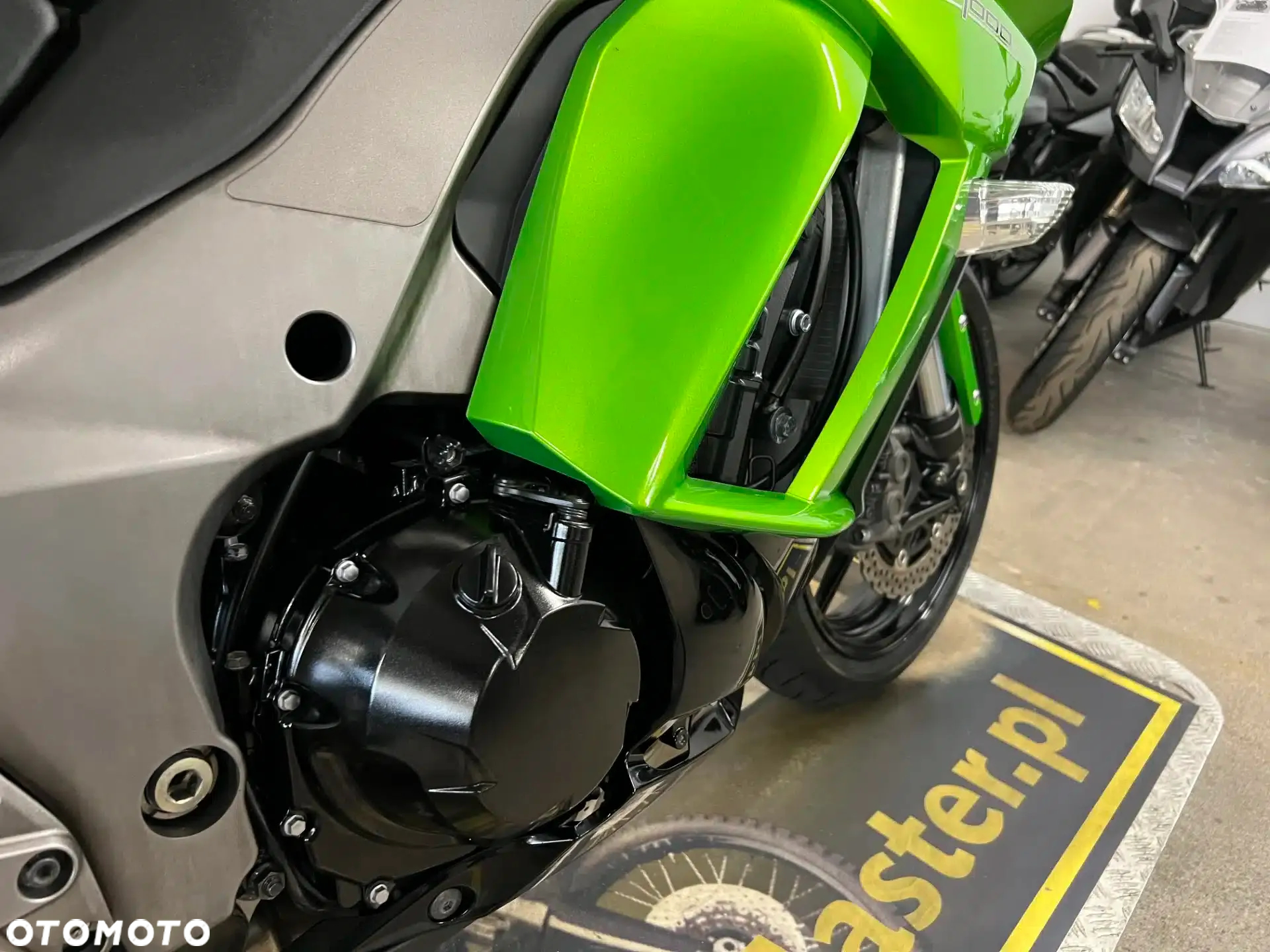 Kawasaki Z - 11