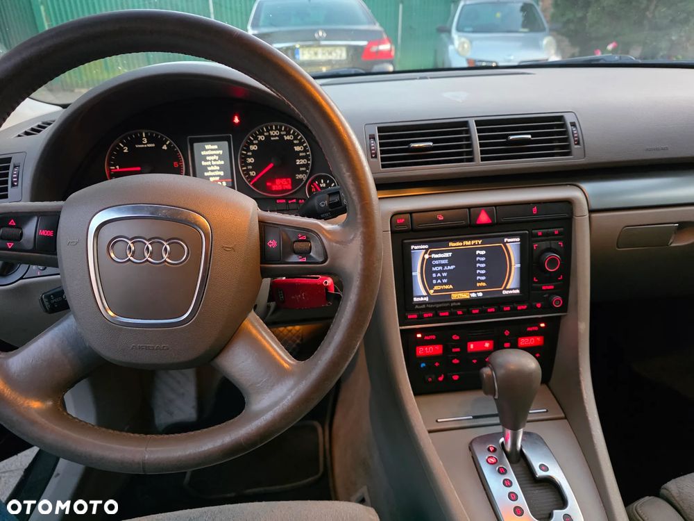 Audi A4 Avant 2.0 TDI DPF multitronic - 9