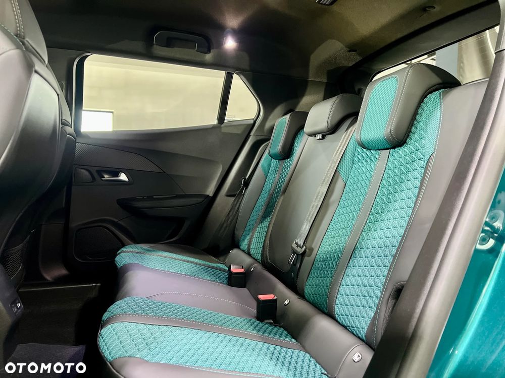Peugeot 2008 PureTech mHEV Envy e-DCS6 - 8