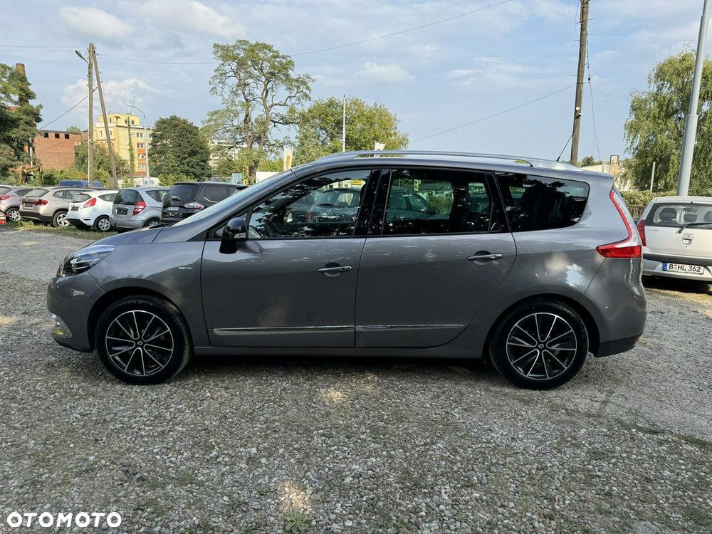 Renault Grand Scenic - 34