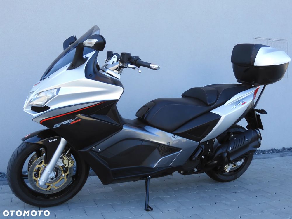 Aprilia SRV 850 - 24