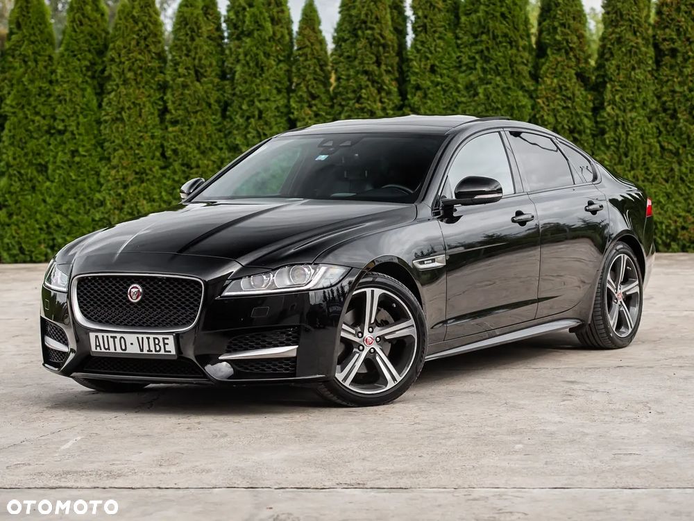 Jaguar XF P250 R-Dynamic BLACK - 6
