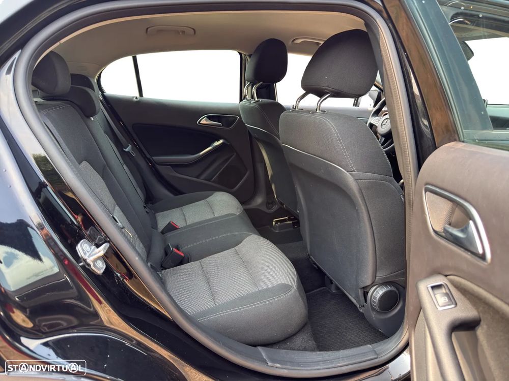 Mercedes-Benz GLA 180 (CDI) d - 17