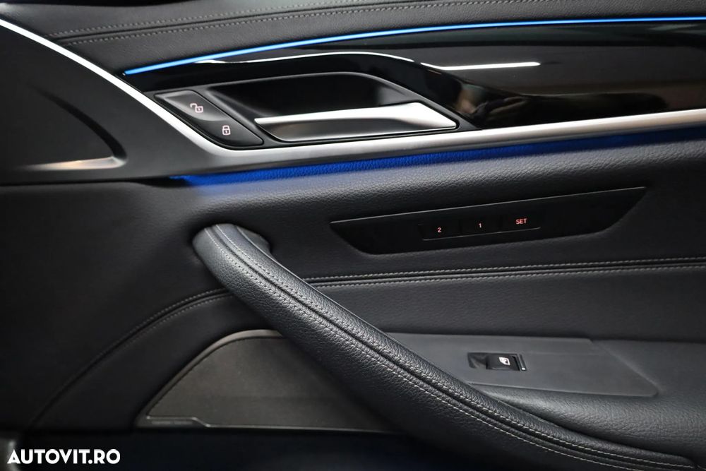 BMW Seria 5 530e Touring Aut. Luxury Line - 22