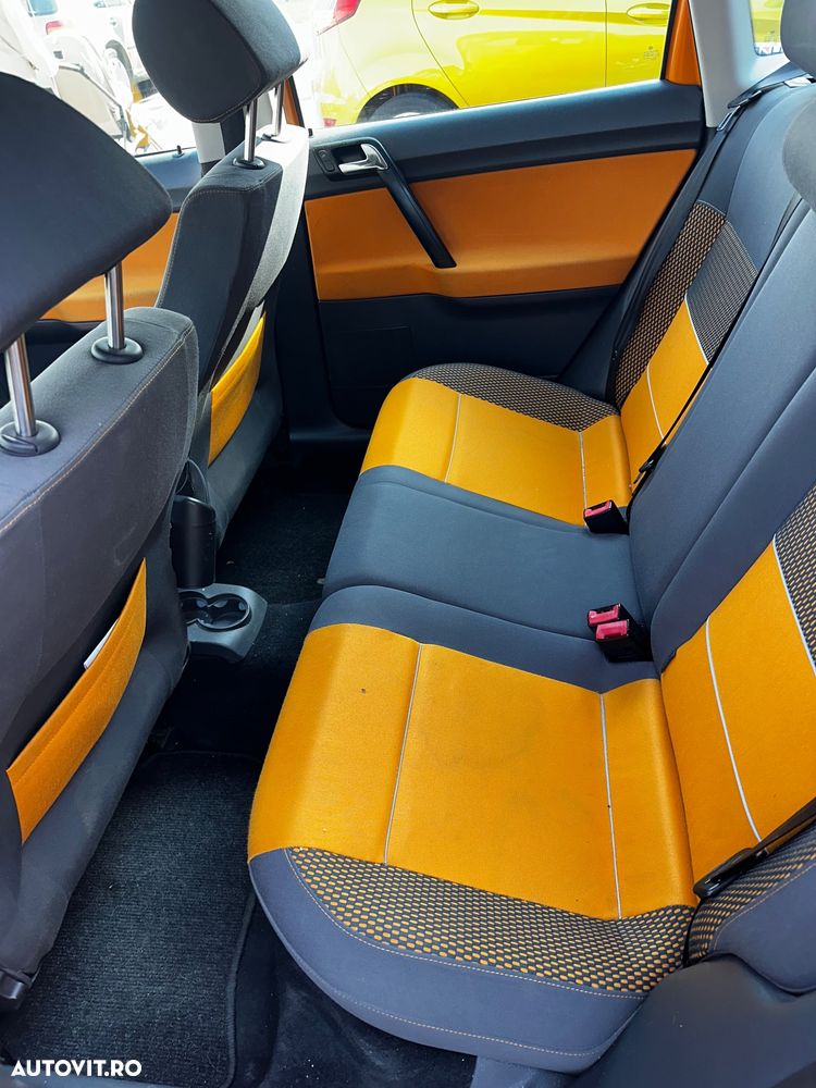 Volkswagen Polo 1.4 TDI Attractive - 10