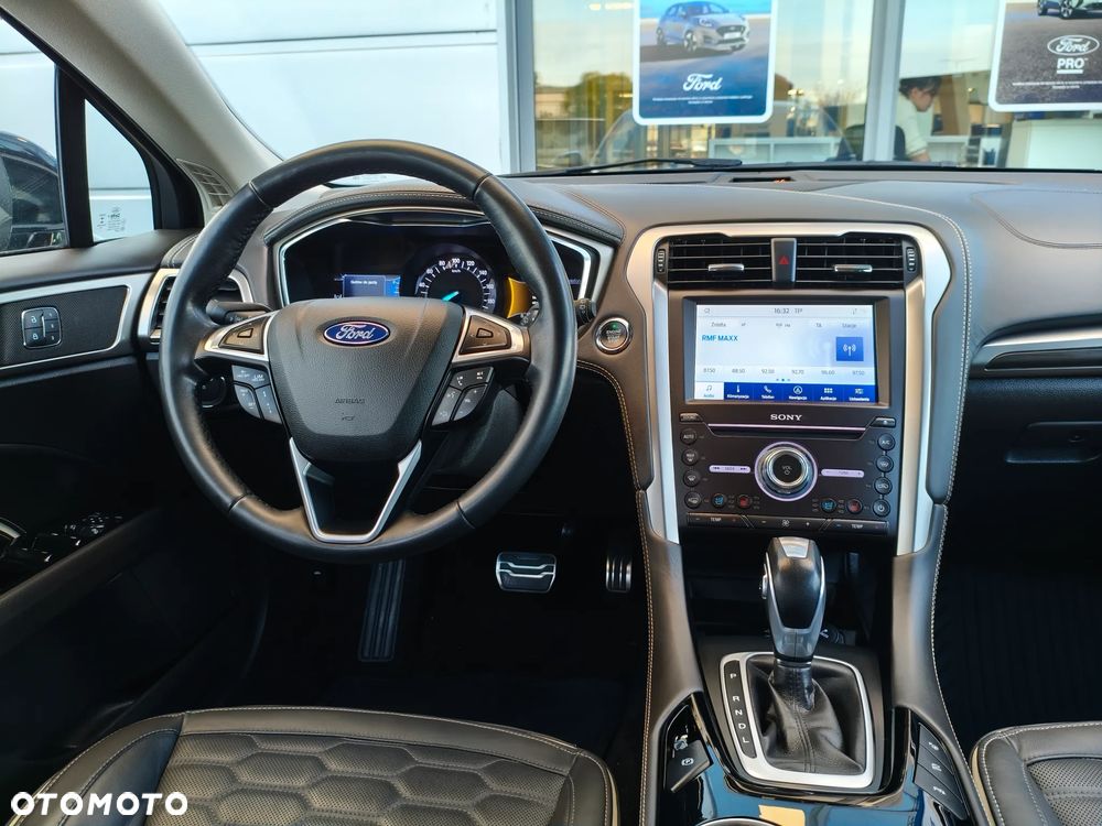 Ford Mondeo 2.0 Hybrid Vignale - 6